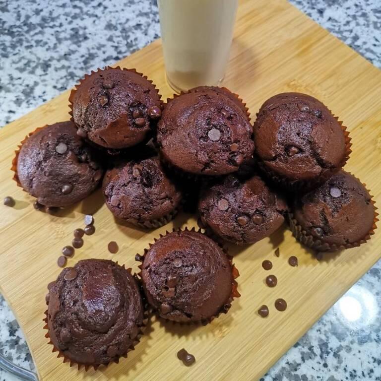 Double choc'late muffin