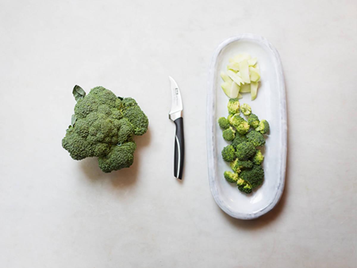 how-to-cut-broccoli