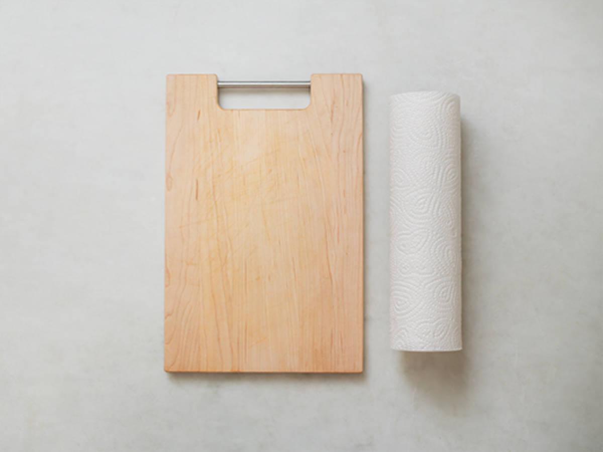 how-to-secure-a-cutting-board
