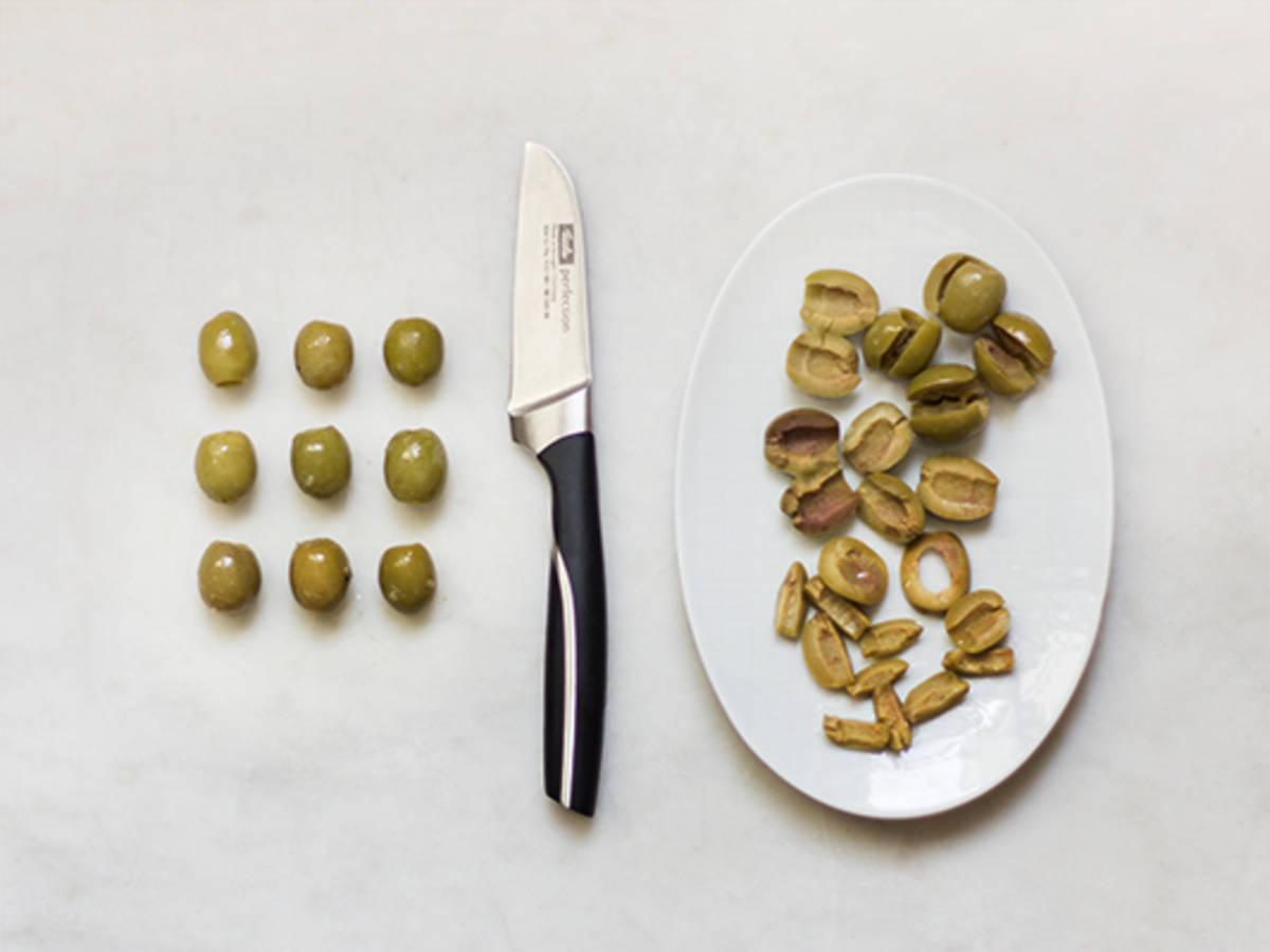 how-to-cut-olives