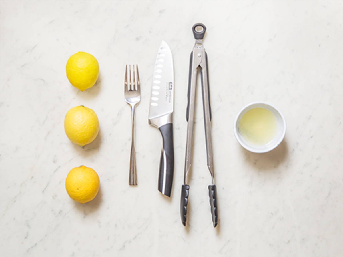3-easy-ways-to-juice-a-lemon