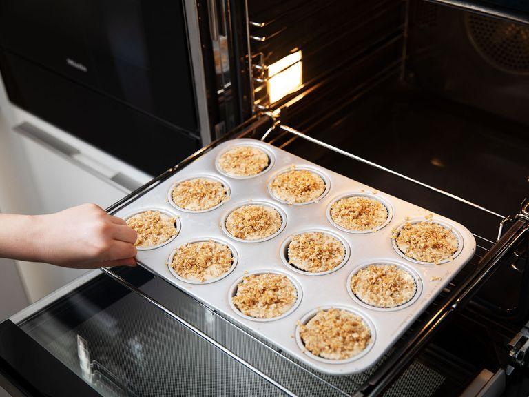 Use an ice cream scoop to add an equal amount of dough to each muffin liner and sprinkle with crumble topping. Transfer to oven and bake at 200°C/400°F for approx. 20 min., or until golden brown. Enjoy!