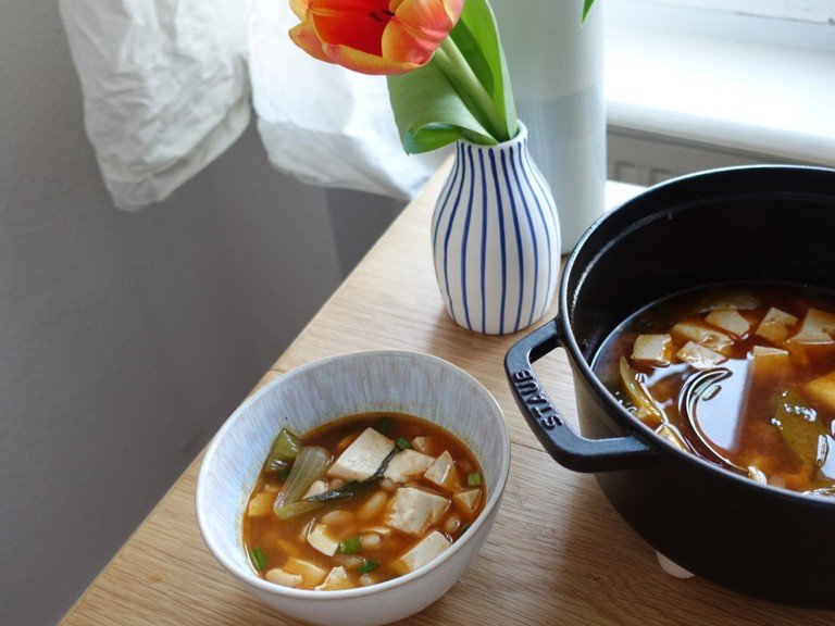 Korean-inspired white bean soup with tofu