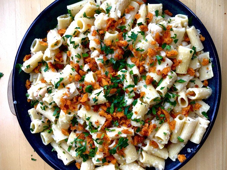 Pasta with white beans and anchovy croutons