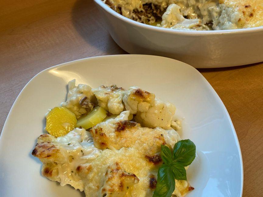 Kartoffel-Blumenkohl-Gratin mit Hackfleisch aus dem Cookit