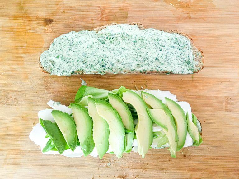 Spread two slices of sourdough bread with the green goddess cream. Then break the mozzarella into strips and spread all the ingredients evenly on the bread slices in any order. Finish with a slice of bread. Cut the sandwich in half. Enjoy!