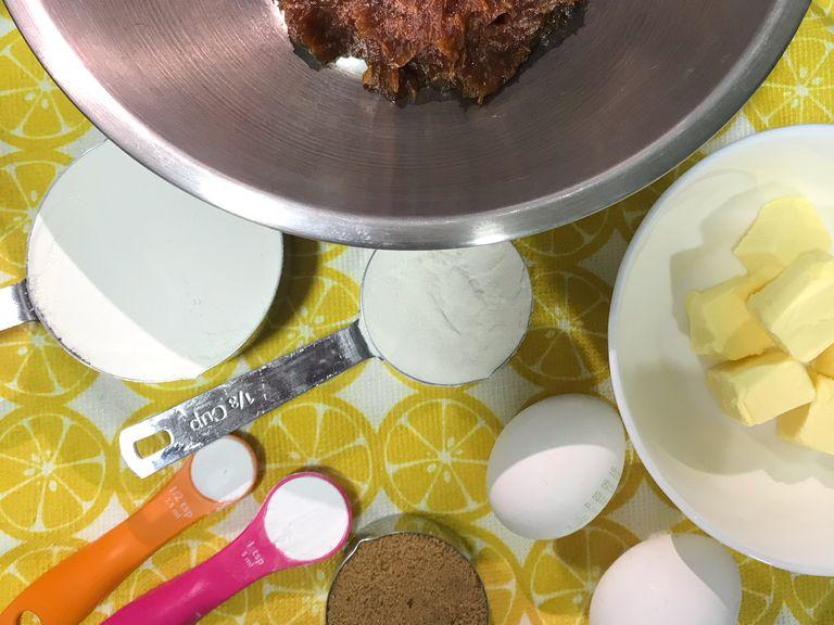 Processing cake mixture