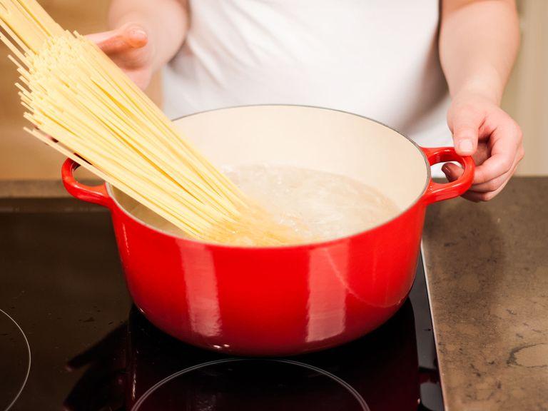Cook pasta in plenty of salted boiling water, according to package instructions, for approx. 8 – 10 min. until al dente. Drain, save some of the pasta water and set aside.