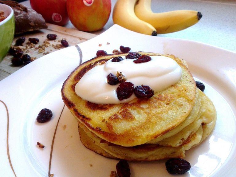 The pancakes are also delicious with yogurt and cranberries, or chocolate sauce and apples.