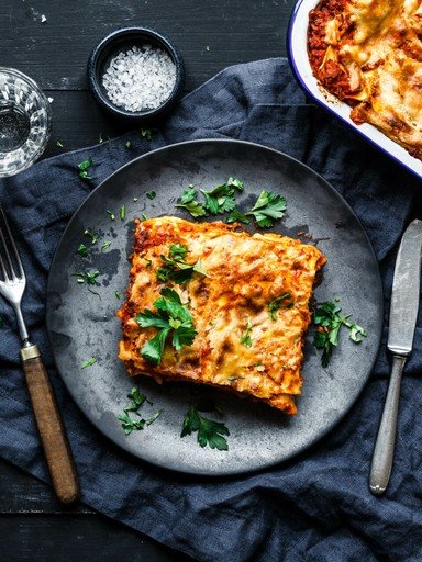 Vegan lasagna bolognese