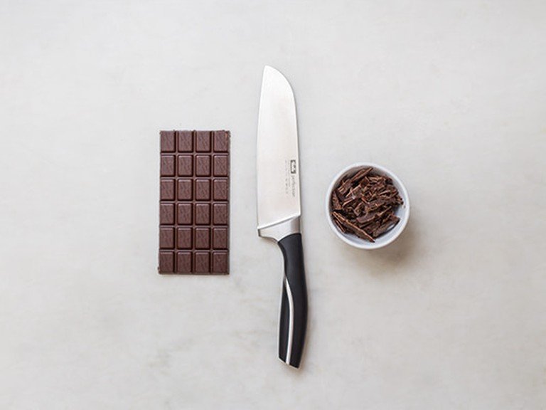 how-to-chop-chocolate