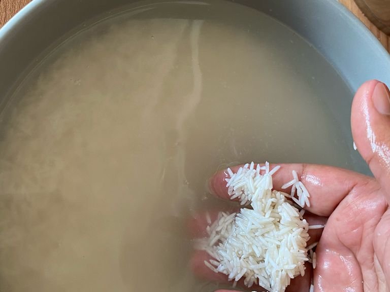 Soak rice - wash the basmati rice and soak it in water for approx 30mins. This process can be started after 90mins of the marination of chicken.