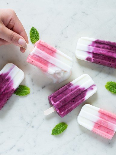 Strawberry and blackberry popsicles