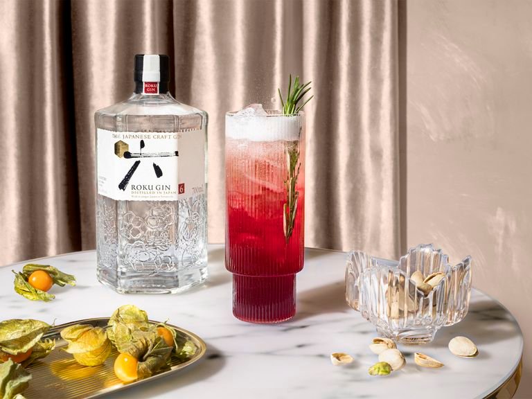Akairo Spritz (Gin-Cocktail mit Roter Bete)