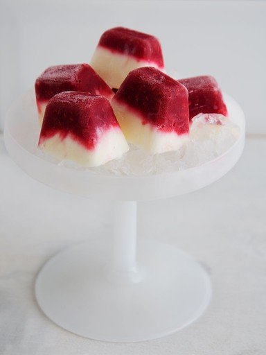 Raspberry frozen yogurt bites