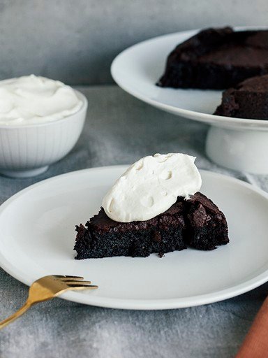 Flourless five-spice chocolate cake with ginger cream