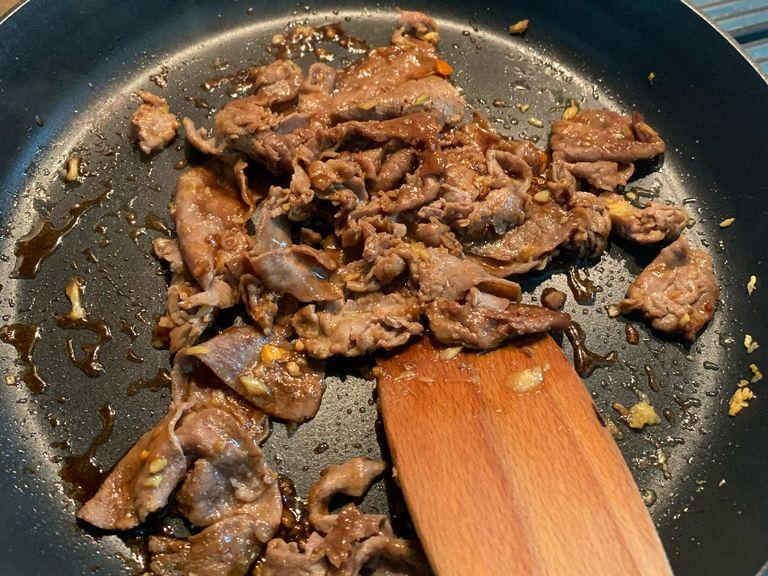 Add sliced beef for 3 minutes or until the color changed to brown. Add oyster sauce, light soy sauce, sweet soy sauce, pepper, salt and sugar. Mix for 1 minutes. Add water.
