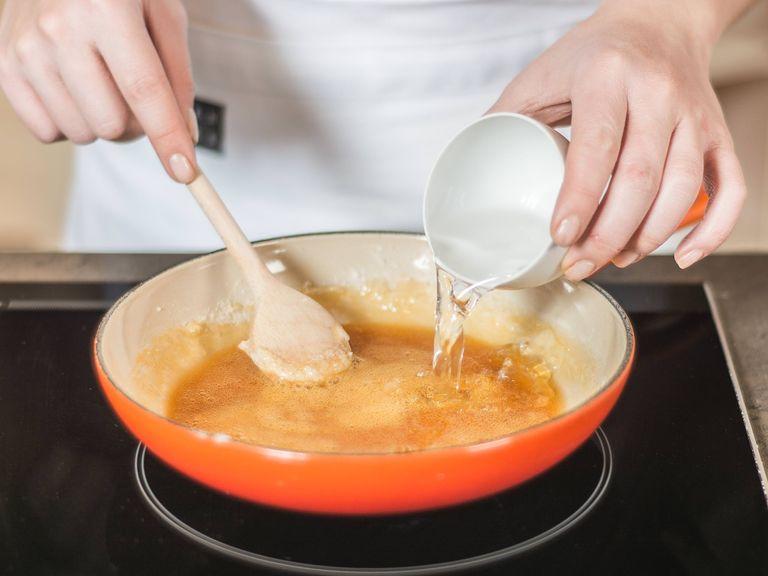 Caramelize rest of the sugar in a small frying pan. Add a pinch of salt, pour in water and reduce into a sauce. Pour over the Crema Catalana to serve.