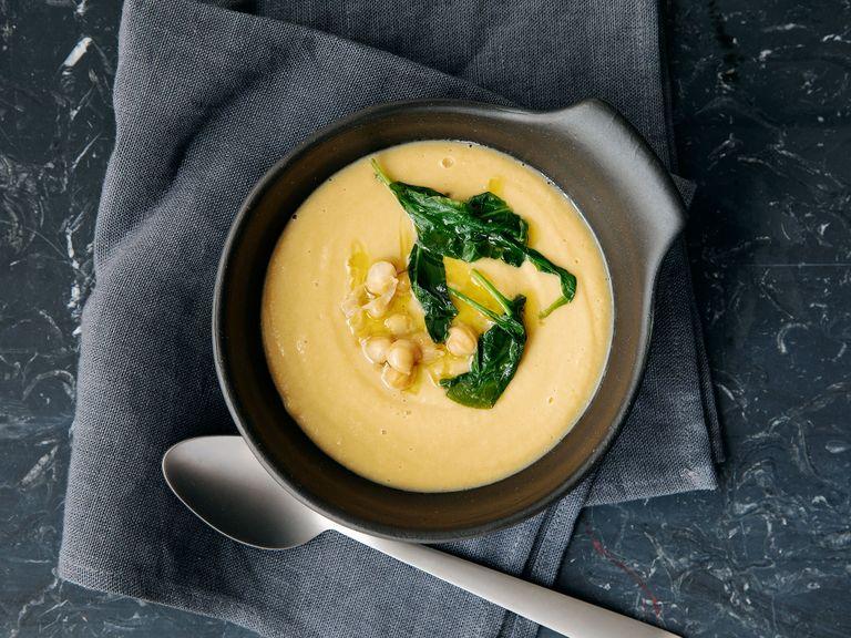Hummus soup with spinach
