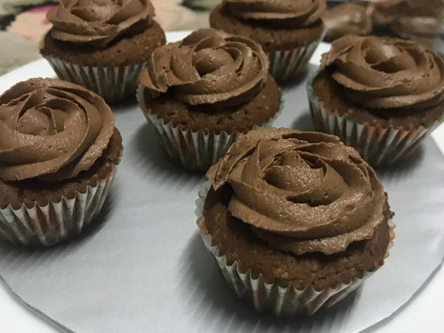 Chocolate Cupcakes with Fudge Frosting / Buttercream 🧁