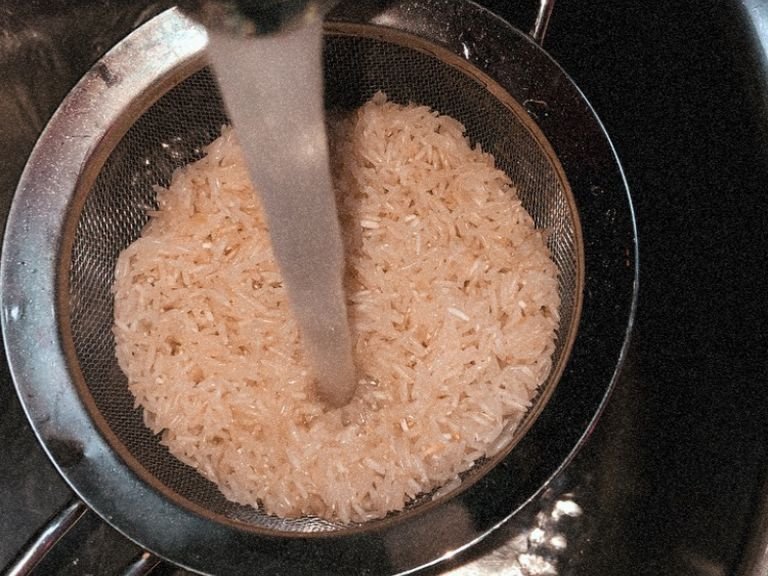 Rinse rice & cook according to your preferences/ package instructions