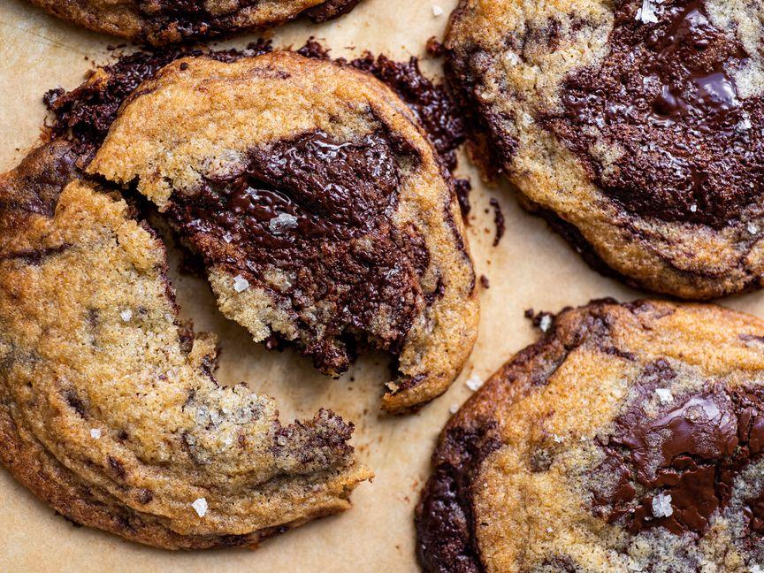 Salty chocolate chunk cookies