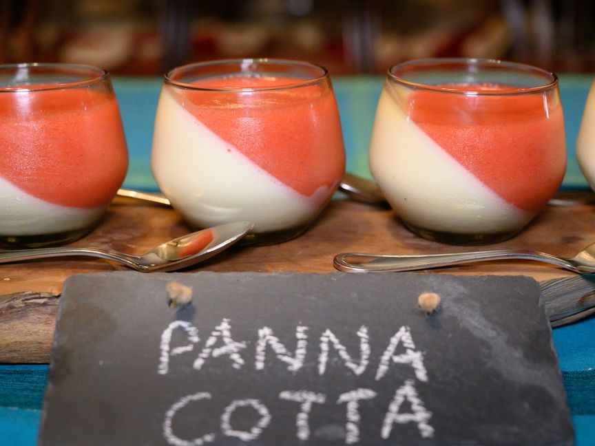 Panna Cotta mit Erdbeeren und Prosecco