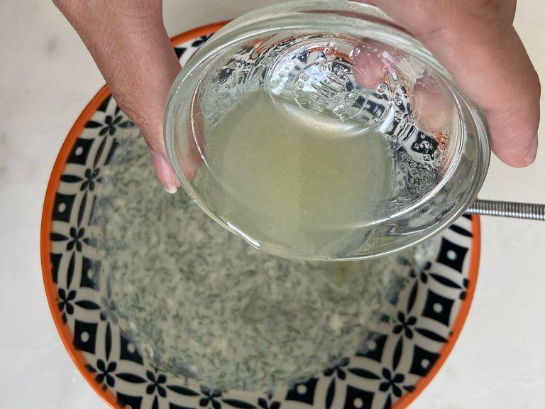 Squeeze lime, add line juice into the yogurt mixture.