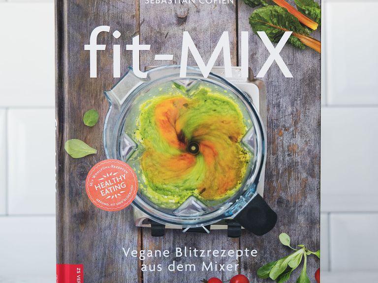This and many more quick recipes can be found in Sebastian Copien´s cookbook “Fit-Mix” (ZS Verlag).