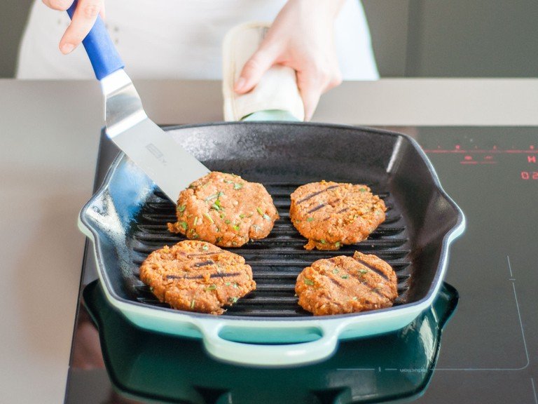 Heat grill or grill pan over medium heat and coat lightly with oil. When hot, grill burgers for approx. 2 – 3 min. per side, flipping them carefully and adjusting heat as necessary so they don’t brown too quickly. If you’re using a grill, close lid.